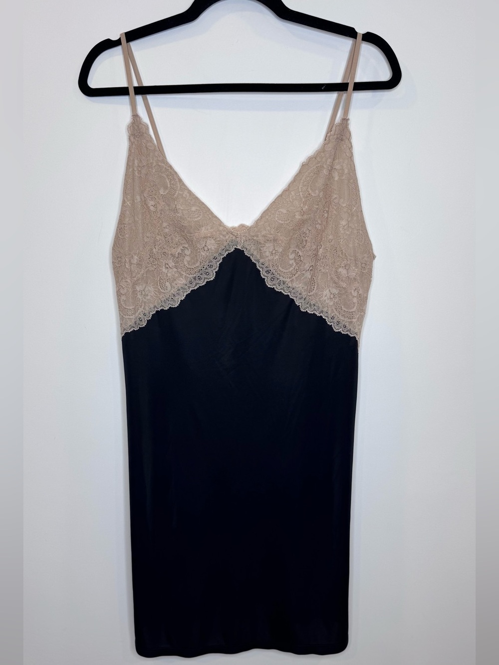 Natori Enchant Lace Cup Chemise Black Slip with Beige Lace Bodice sz medium